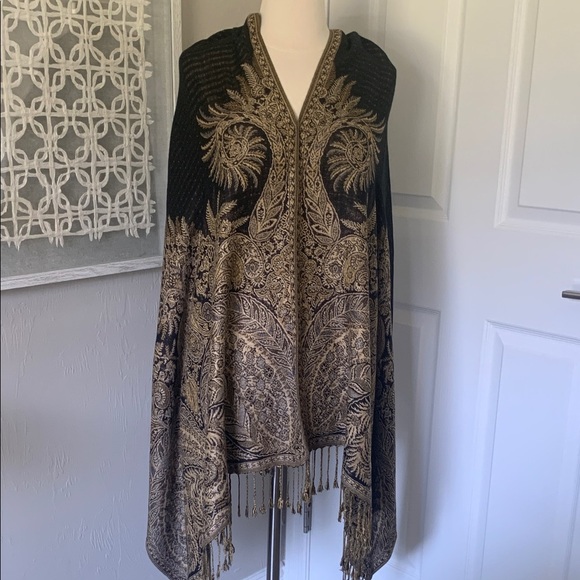 Pashmina shawl black and tan/gold - Picture 2 of 6